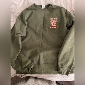 Noah Kahan 2024 green Tour sweatshirt